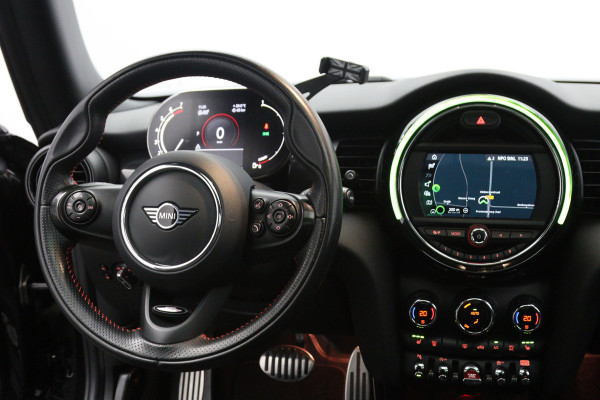 MINI 3-deurs 1.5 Cooper 136 PK Automaat John Cooper Works, Panoramadak, Stoelverwarming, Cruise Control