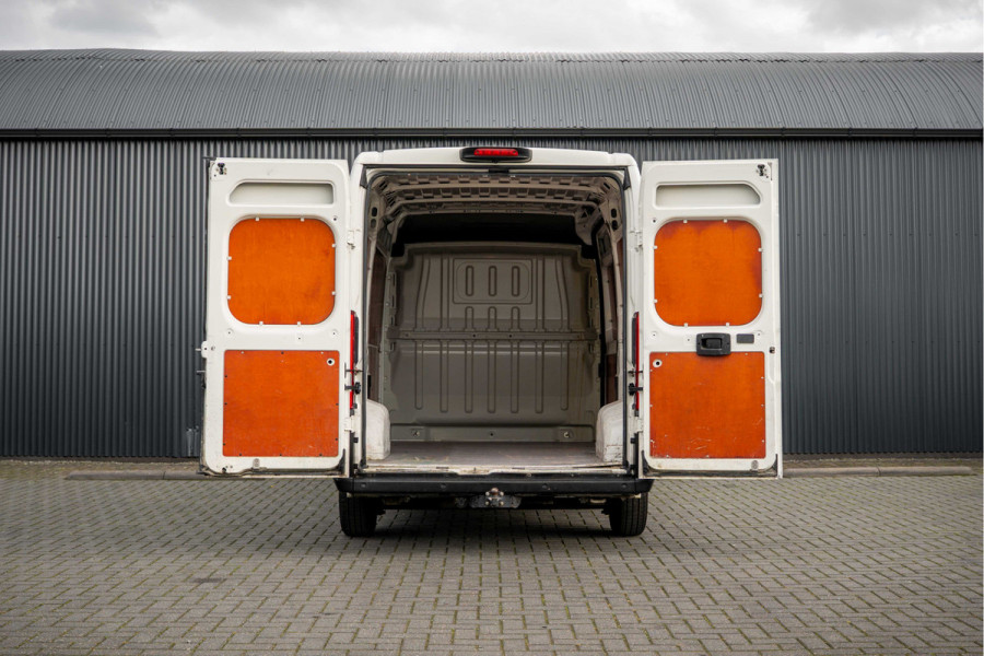 Citroën Jumper 2.2 BlueHDi 140 L2H2 | Camera | Cruise | 1e Eigenaar | Navi | Airco | Trekhaak