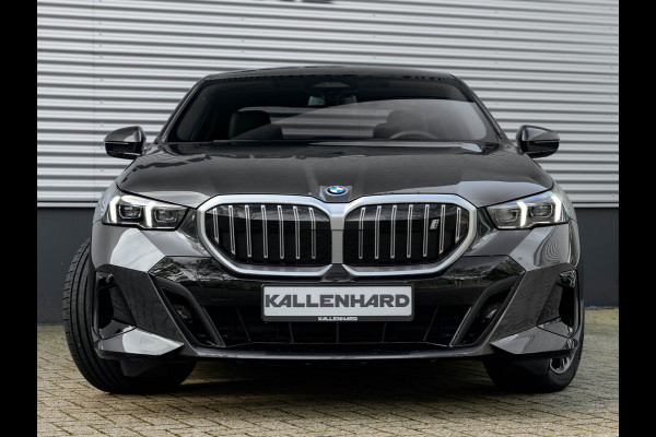 BMW i5 eDrive40 - M-Sport - Active Cruise Control - Harman Kardon