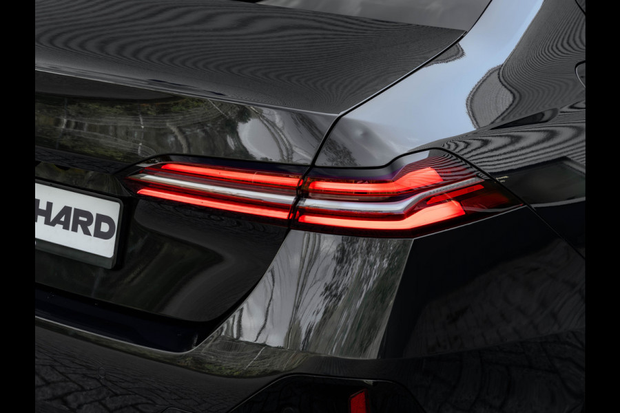 BMW i5 eDrive40 - M-Sport - Active Cruise Control - Harman Kardon