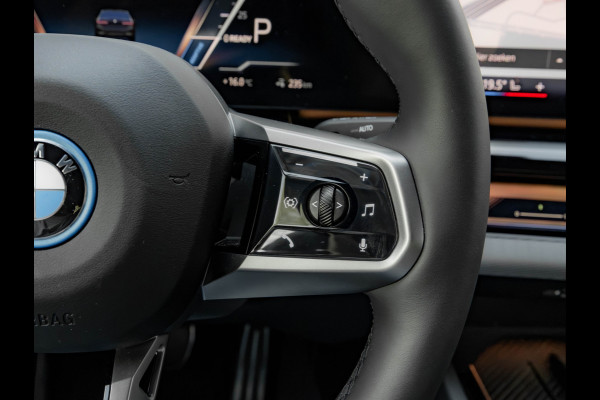BMW i5 eDrive40 - M-Sport - Active Cruise Control - Harman Kardon