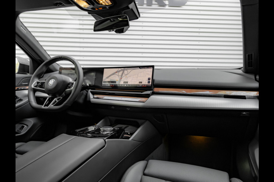BMW i5 eDrive40 - M-Sport - Active Cruise Control - Harman Kardon