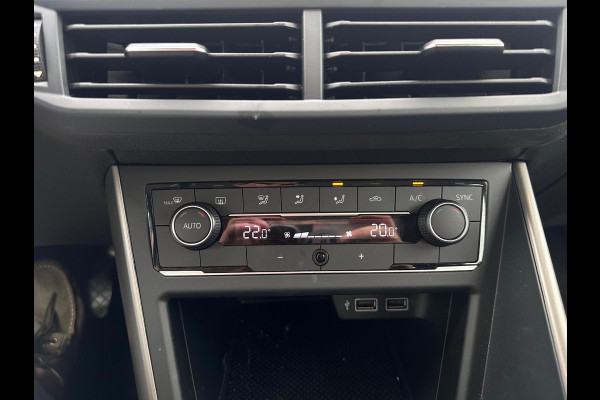 Volkswagen Polo 1.0 TSI Comfortline Business NL-AUTO | CAMERA | CARPLAY | ECC