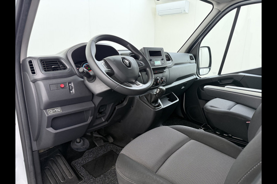 Renault Master AUT. T31 Z.E. Geïsoleerde Koel laadruimte Laadklep H2 SOH 97% Airco Cruise control Bluetooth 33kWh Regen-Lichtsensor Schuifdeur Dealeronderhouden 1e Eigenaar Origineel Nederlandse Auto