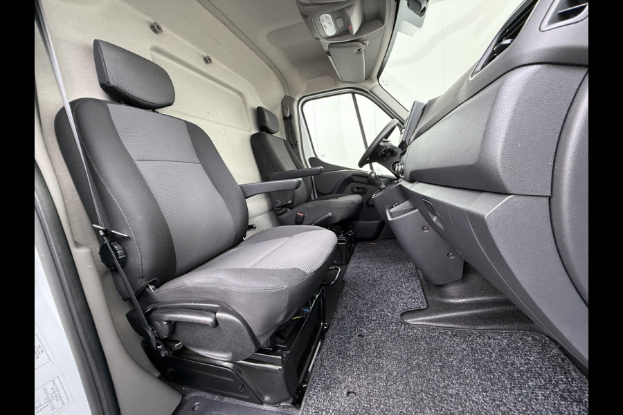Renault Master AUT. T31 Z.E. Geïsoleerde Koel laadruimte Laadklep H2 SOH 97% Airco Cruise control Bluetooth 33kWh Regen-Lichtsensor Schuifdeur Dealeronderhouden 1e Eigenaar Origineel Nederlandse Auto
