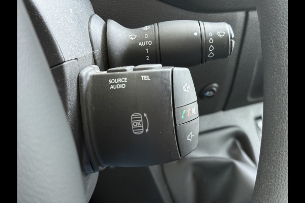 Renault Master AUT. T31 Z.E. Geïsoleerde Koel laadruimte Laadklep H2 SOH 97% Airco Cruise control Bluetooth 33kWh Regen-Lichtsensor Schuifdeur Dealeronderhouden 1e Eigenaar Origineel Nederlandse Auto