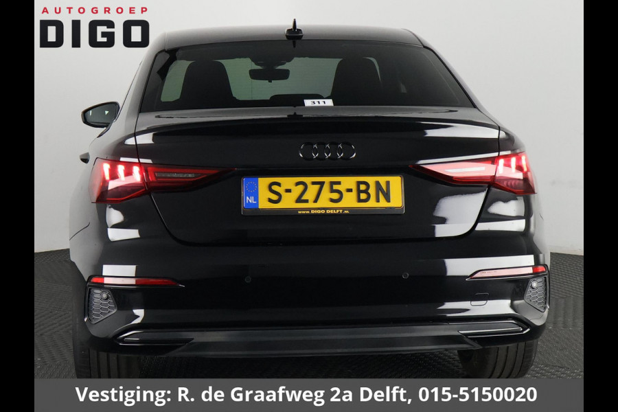 Audi A3 Limousine 30 TFSI Advanced Black Edition | 1e eigenaar | Navigatie | Parkeersensoren | Privacy Glass |