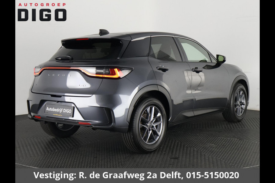 Lexus LBX 1.5 Business Line 2WD | Dodehoek detectie | Stuur- & Stoelverwarming | Navigatie | Parkeersensoren
