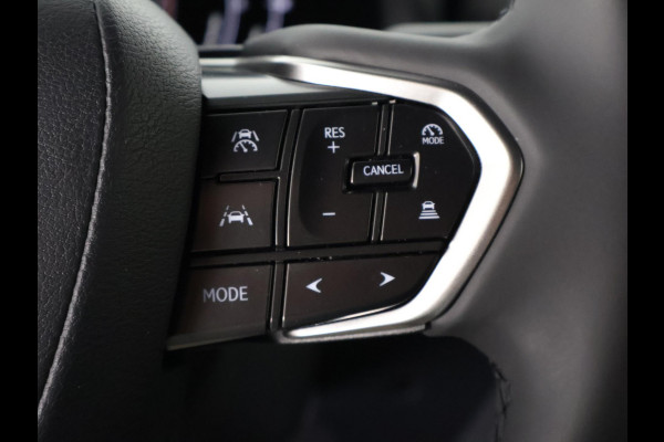 Lexus LBX 1.5 Business Line 2WD | Dodehoek detectie | Stuur- & Stoelverwarming | Navigatie | Parkeersensoren