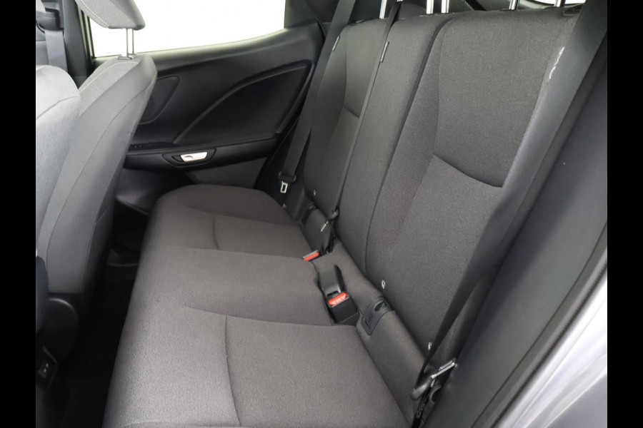Lexus LBX 1.5 Business Line 2WD | Dodehoek detectie | Stuur- & Stoelverwarming | Navigatie | Parkeersensoren