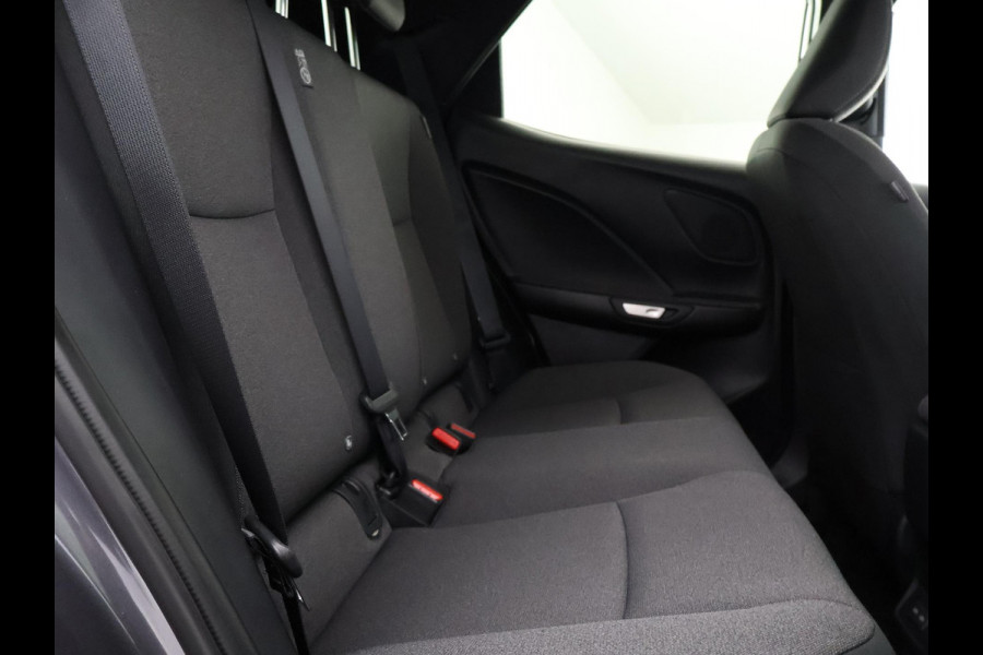 Lexus LBX 1.5 Business Line 2WD | Dodehoek detectie | Stuur- & Stoelverwarming | Navigatie | Parkeersensoren
