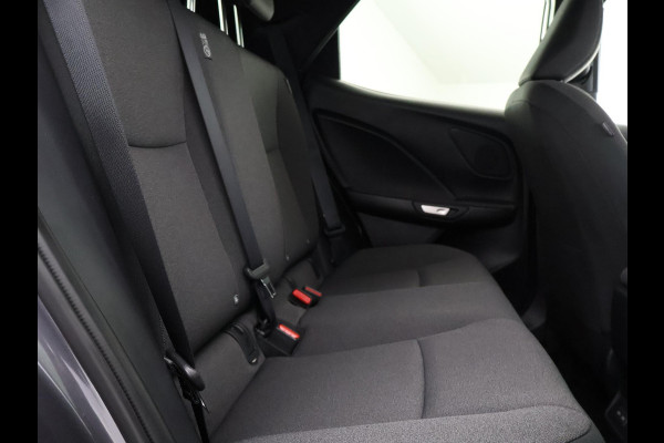 Lexus LBX 1.5 Business Line 2WD | Dodehoek detectie | Stuur- & Stoelverwarming | Navigatie | Parkeersensoren