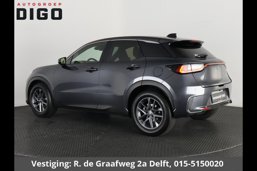 Lexus LBX 1.5 Business Line 2WD | Dodehoek detectie | Stuur- & Stoelverwarming | Navigatie | Parkeersensoren
