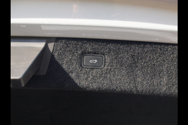 Polestar 4 Long Range Single motor 100 kWh | NL-Auto | Panoramadak | WLPT actieradius: 620 KM | 360 Camera | Sfeerverlichting |