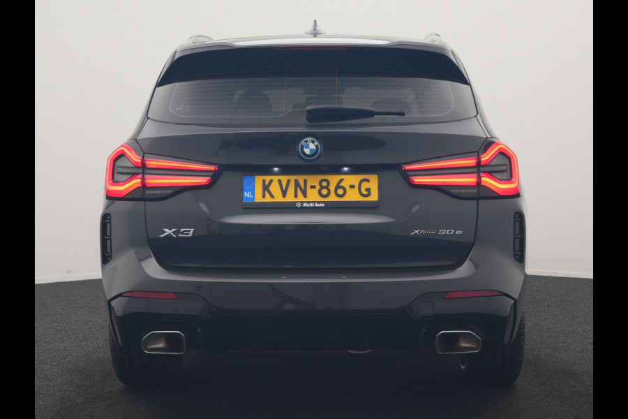 BMW X3 xDrive30e M Sport PHEV 293pk Dealer O.H | Trekhaak Af Fabriek | Camera | Cruise Control | Lederen Sportstoelen Verwarmd | Sfeerverlichting | Apple Carplay | Navigatie | Virtual | DAB | 19"L.M | Plug In Hybrid |