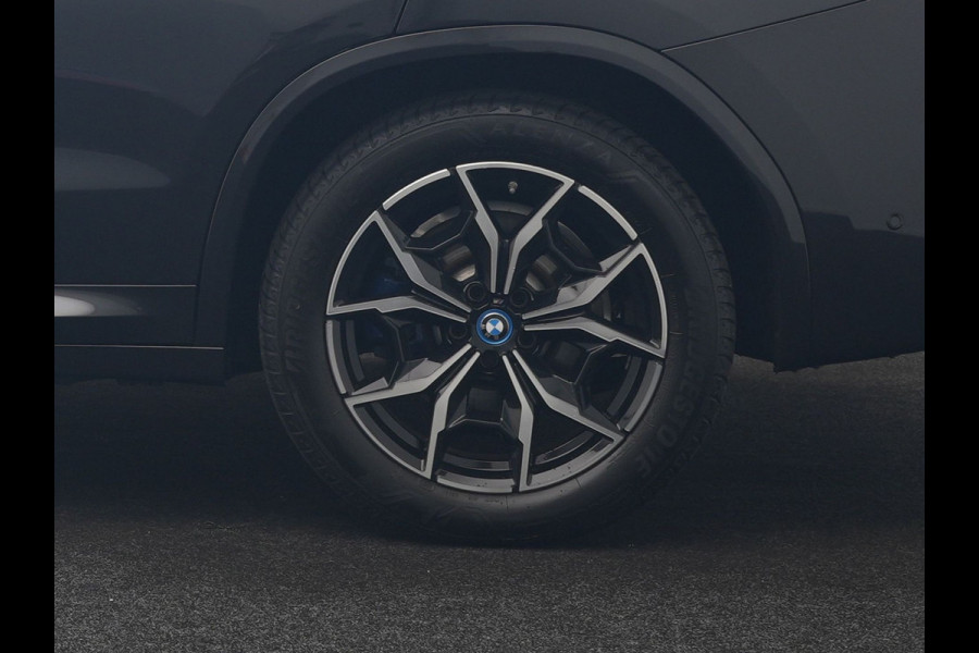 BMW X3 xDrive30e M Sport PHEV 293pk Dealer O.H | Trekhaak Af Fabriek | Camera | Cruise Control | Lederen Sportstoelen Verwarmd | Sfeerverlichting | Apple Carplay | Navigatie | Virtual | DAB | 19"L.M | Plug In Hybrid |