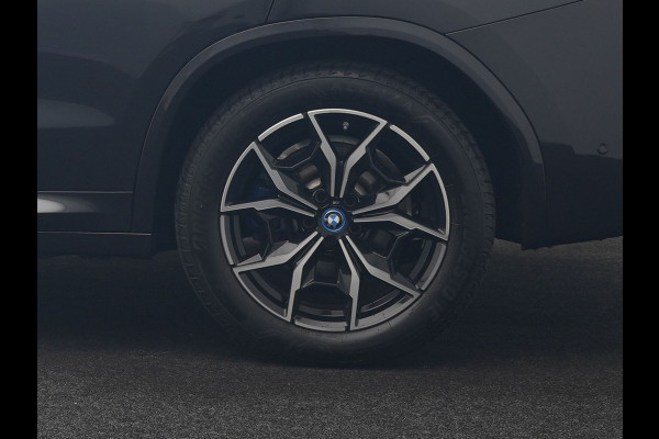BMW X3 xDrive30e M Sport PHEV 293pk Dealer O.H | Trekhaak Af Fabriek | Camera | Cruise Control | Lederen Sportstoelen Verwarmd | Sfeerverlichting | Apple Carplay | Navigatie | Virtual | DAB | 19"L.M | Plug In Hybrid |