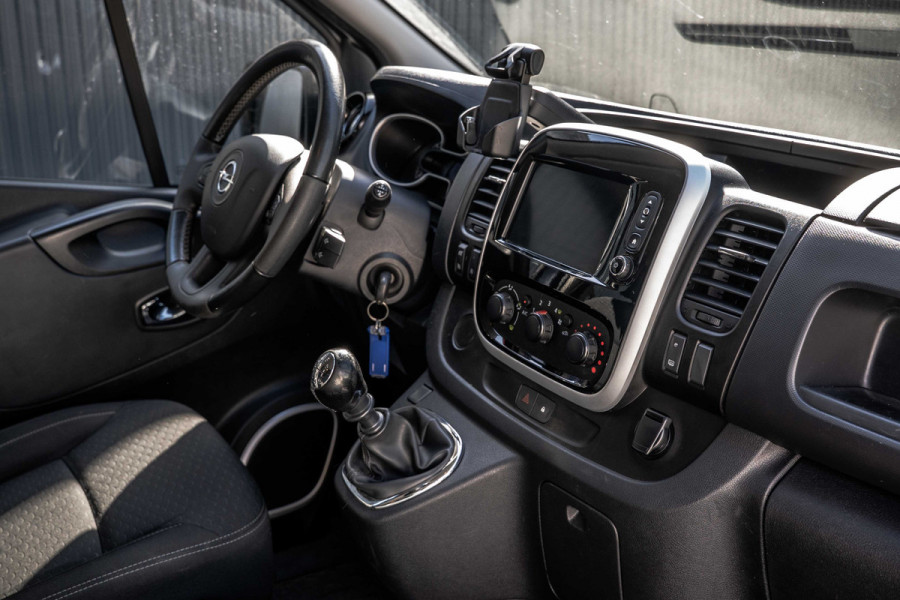 Opel Vivaro 1.6 CDTI L2H1 | 125PK | DC 6-Zits | Camera | Cruise | Airco | Trekhaak