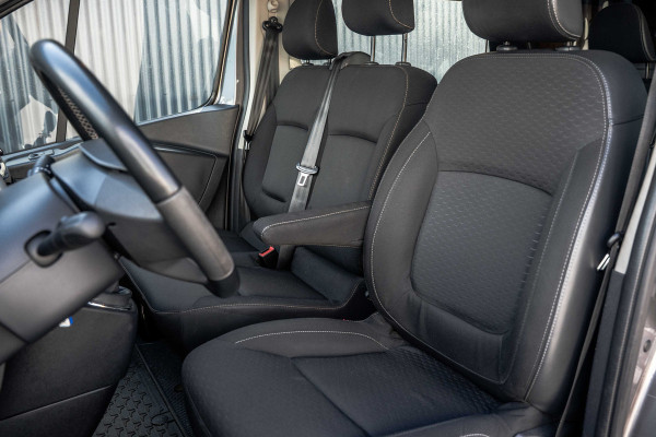 Opel Vivaro 1.6 CDTI L2H1 | 125PK | DC 6-Zits | Camera | Cruise | Airco | Trekhaak