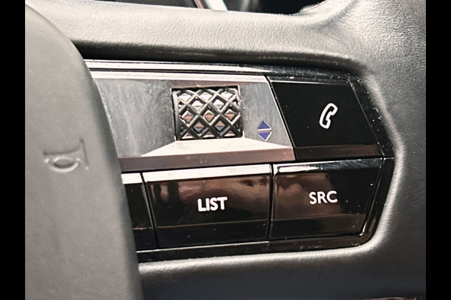 DS 7 Crossback 1.6 PureTech So Chic | Leder | Rondomzicht/Camera | Trekhaak | LED