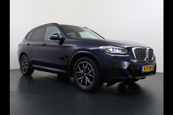 BMW X3 xDrive30e VAN: 49.900,- VOOR: 45.877,- UW HERFSTVOORDEEL: 4.023,- APPLE CAR./ANDROID AUTO | ELECT. ACHTERKLEP | STOEL VERW. | CRUISE CONTR. |