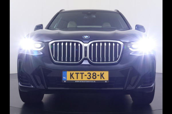 BMW X3 xDrive30e VAN: 49.900,- VOOR: 45.877,- UW HERFSTVOORDEEL: 4.023,- APPLE CAR./ANDROID AUTO | ELECT. ACHTERKLEP | STOEL VERW. | CRUISE CONTR. |