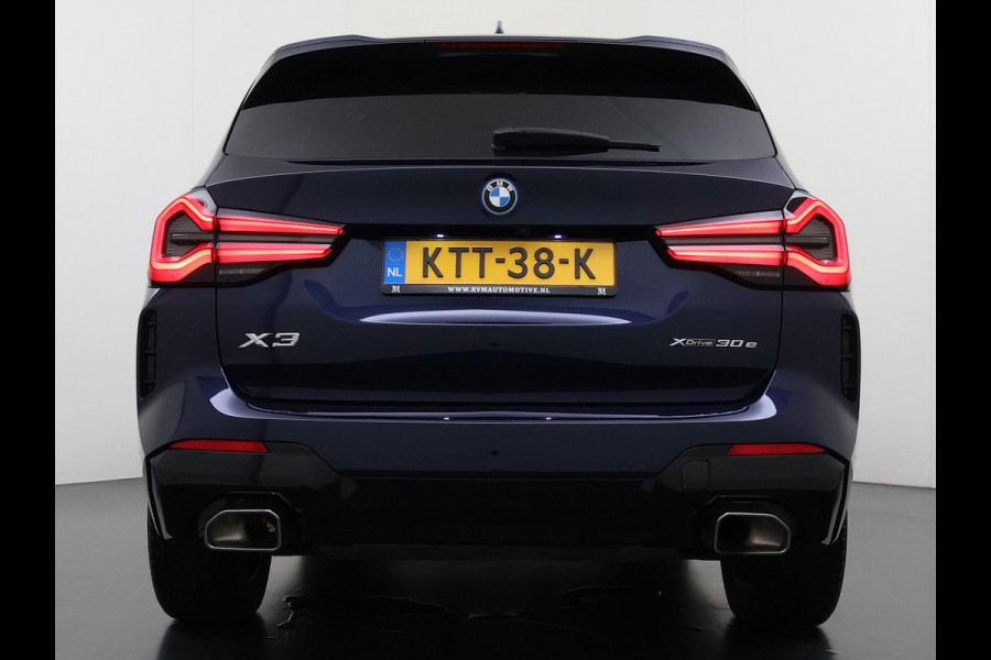 BMW X3 xDrive30e VAN: 49.900,- VOOR: 45.877,- UW HERFSTVOORDEEL: 4.023,- APPLE CAR./ANDROID AUTO | ELECT. ACHTERKLEP | STOEL VERW. | CRUISE CONTR. |
