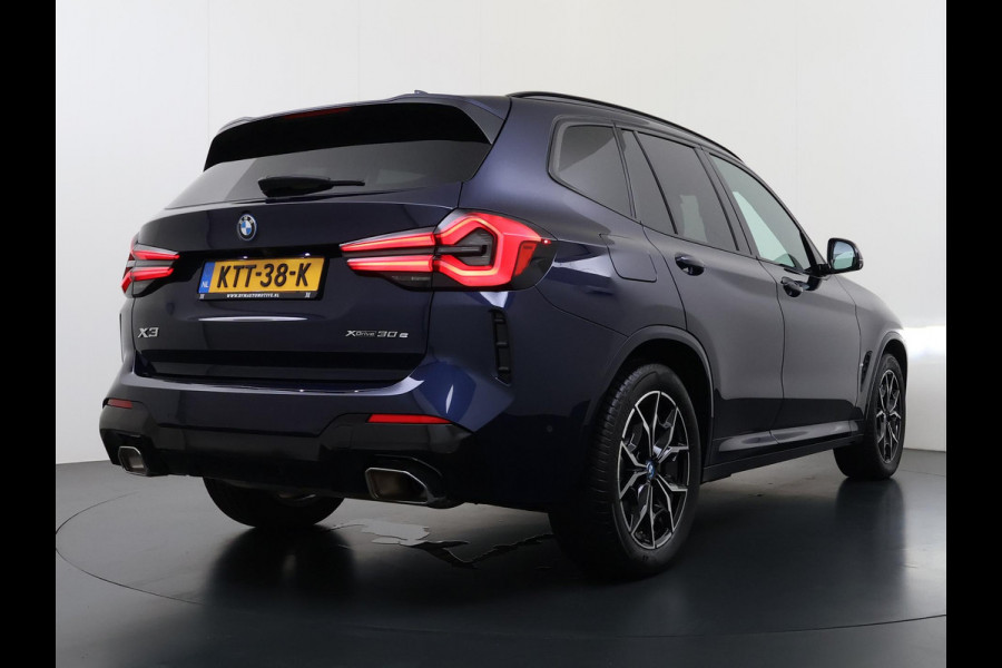 BMW X3 xDrive30e VAN: 49.900,- VOOR: 45.877,- UW HERFSTVOORDEEL: 4.023,- APPLE CAR./ANDROID AUTO | ELECT. ACHTERKLEP | STOEL VERW. | CRUISE CONTR. |