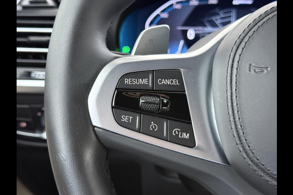 BMW X3 xDrive30e VAN: 49.900,- VOOR: 45.877,- UW HERFSTVOORDEEL: 4.023,- APPLE CAR./ANDROID AUTO | ELECT. ACHTERKLEP | STOEL VERW. | CRUISE CONTR. |