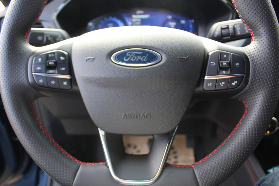 Ford Kuga 2.5 PHEV ST-Line X , 225pk , 1500kg Trekgewicht Climate control , Stoel en voorruitverwarming , Navigatie , Cruise control adaptief , Bluetooth , Camera