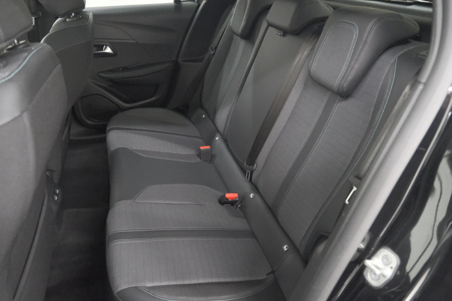 Peugeot 208 PureTech 100 EAT8 Allure Pack | Keyless | Camera | Navigatie | Parkeersensoren | Apple Carplay