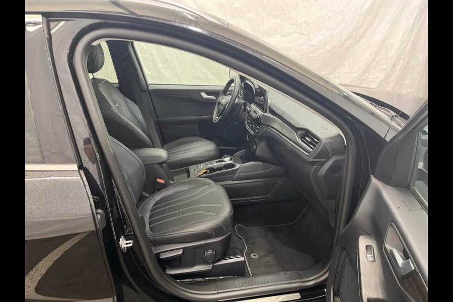 Ford Kuga 2.5 PHEV Vignale | Trekhaak Wegklapbaar | Panoramadak | Winter Pack | Adaptive cruise control | Dodehoeksensoren
