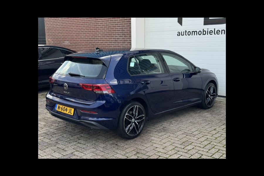 Volkswagen Golf 1.5 eTSI Style -Automaat-stuur/stoelverwarming
