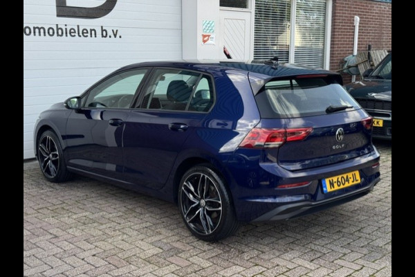 Volkswagen Golf 1.5 eTSI Style -Automaat-stuur/stoelverwarming