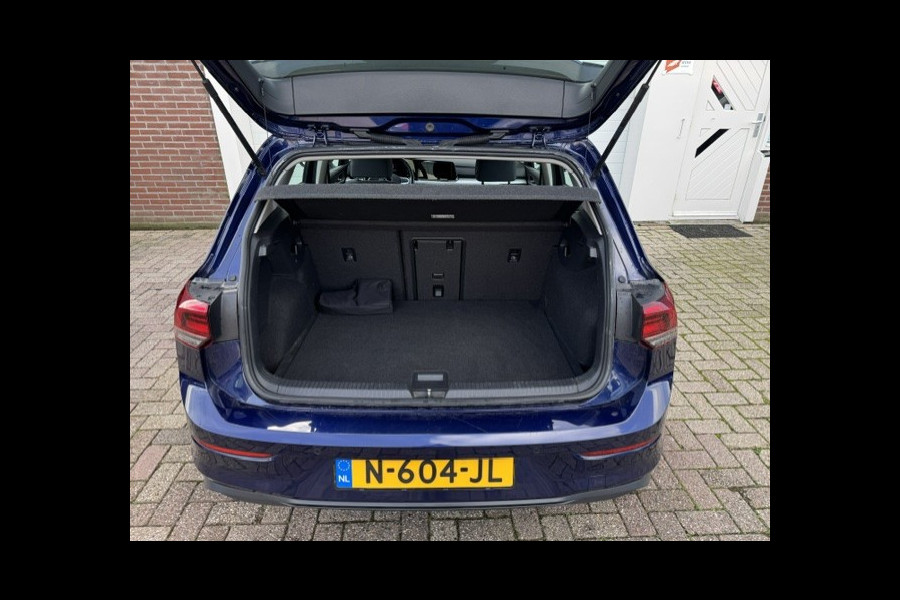 Volkswagen Golf 1.5 eTSI Style -Automaat-stuur/stoelverwarming