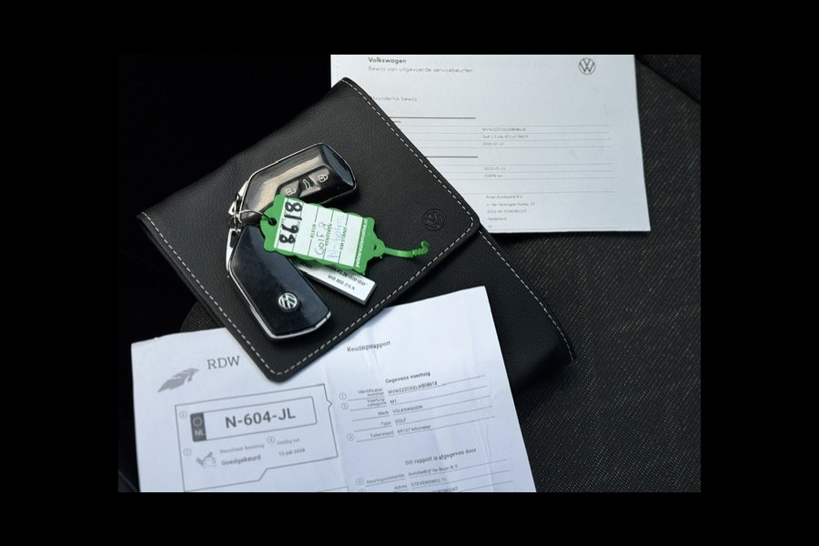 Volkswagen Golf 1.5 eTSI Style -Automaat-stuur/stoelverwarming