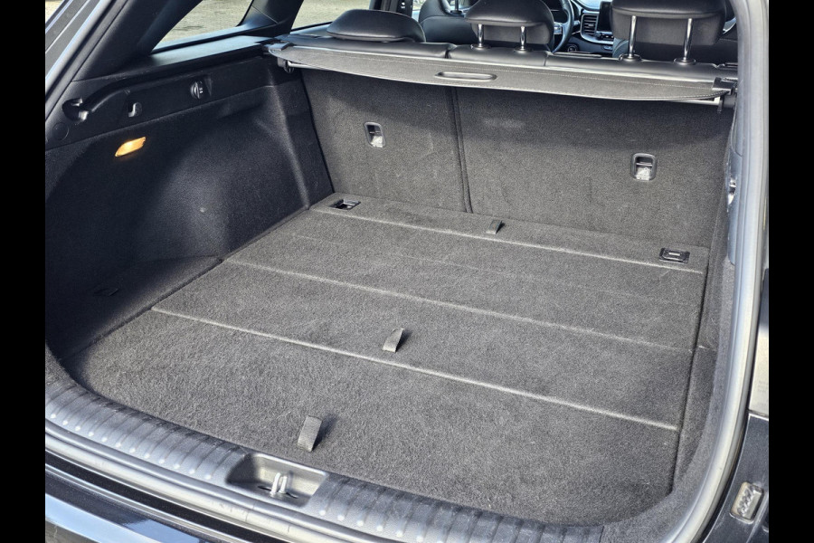 Kia Ceed Sportswagon 1.5 T-GDi GT-Line 160 pk | Full option | half leder | Panoramadak | Afneembare trekhaak | Stoel- en stuurwielverwarming | Digitaal dashboard etc.