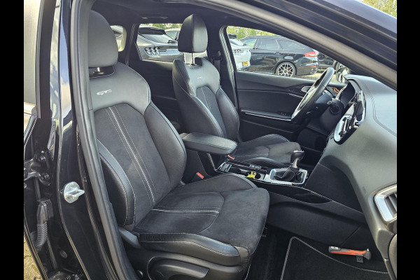 Kia Ceed Sportswagon 1.5 T-GDi GT-Line 160 pk | Full option | half leder | Panoramadak | Afneembare trekhaak | Stoel- en stuurwielverwarming | Digitaal dashboard etc.