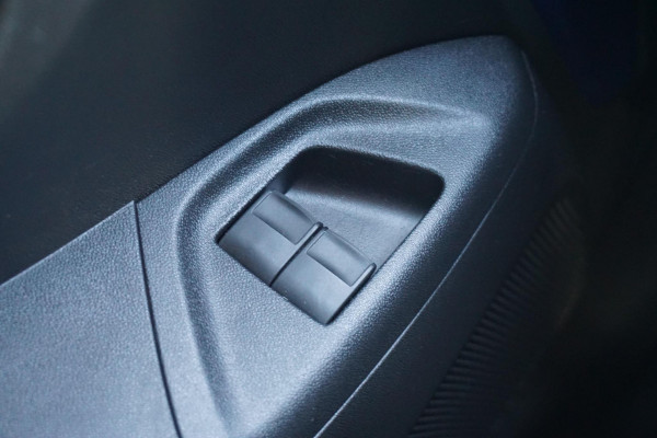 Peugeot 108 1.0 e-VTi Allure/CARPLAY/LM VELGEN/LED/AIRCO!