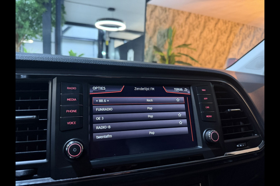 Seat Ateca 1.0 EcoTSI Style Edition|Lava Blue|Dealer Onderhouden|AllSeason|Virtual Cockpit|LED|Navi|CarPlay|Cruise|PDC|Rijklaar