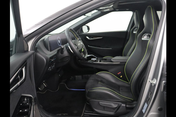 Kia EV6 GT AWD 77.4 kWh | SOH 98.1% | Panoramadak | Alcantara Seats | Head-up | Meridian Surround | Sfeerverlichting | Adaptive cruise | 360 camera | Stuur/stoel verwarming |