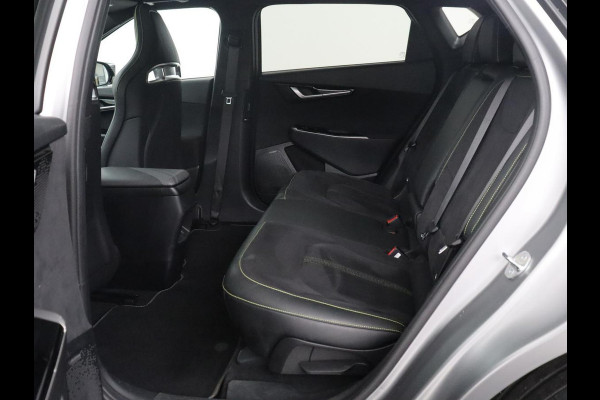 Kia EV6 GT AWD 77.4 kWh | SOH 98.1% | Panoramadak | Alcantara Seats | Head-up | Meridian Surround | Sfeerverlichting | Adaptive cruise | 360 camera | Stuur/stoel verwarming |