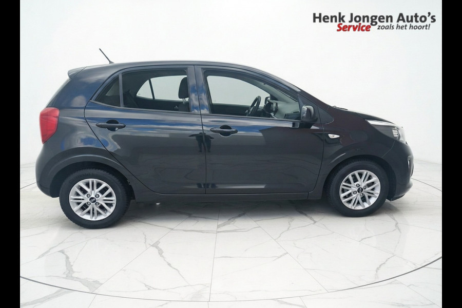 Kia Picanto 1.0 DPi DynamicLine uit 2023 “Sinds 1970 | 5.000+ reviews | Score 9,5 | Service zoals ’t hoort” Henk Jongen Auto's in Helmond,  al 50 jaar service zoals 't hoort!