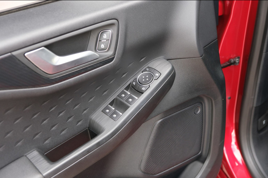 Ford Kuga 1.5 EcoBoost *ST-Line* 67dkm Navi/Camera/Virtual Dashboard ALL-Season Banden