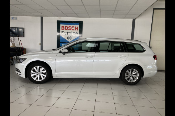 Volkswagen Passat Variant 1.5 TSI Comfortline Business stoelverwarming / Carplay / Elec achterklep / Adapt cruise control