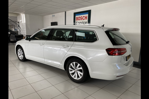 Volkswagen Passat Variant 1.5 TSI Comfortline Business stoelverwarming / Carplay / Elec achterklep / Adapt cruise control