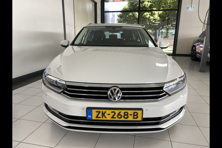 Volkswagen Passat Variant 1.5 TSI Comfortline Business stoelverwarming / Carplay / Elec achterklep / Adapt cruise control