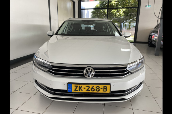 Volkswagen Passat Variant 1.5 TSI Comfortline Business stoelverwarming / Carplay / Elec achterklep / Adapt cruise control