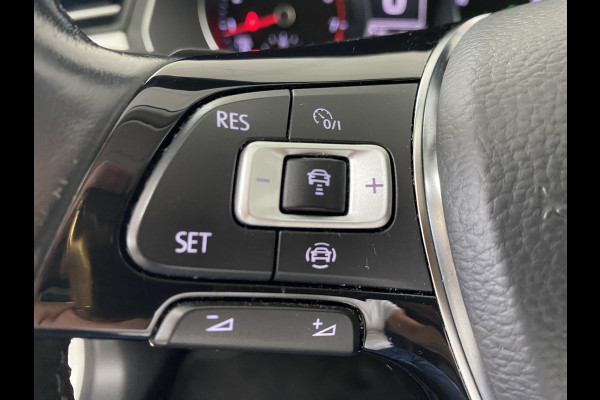 Volkswagen Passat Variant 1.5 TSI Comfortline Business stoelverwarming / Carplay / Elec achterklep / Adapt cruise control