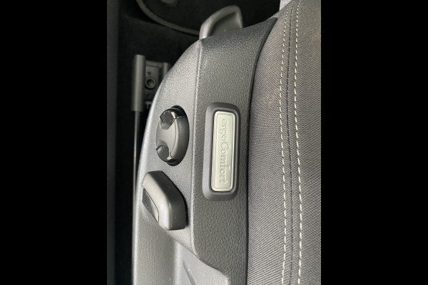 Volkswagen Passat Variant 1.5 TSI Comfortline Business stoelverwarming / Carplay / Elec achterklep / Adapt cruise control
